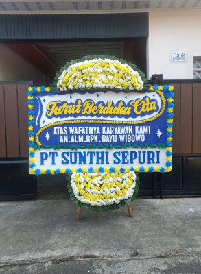 Papan Bunga Duka di Wonti