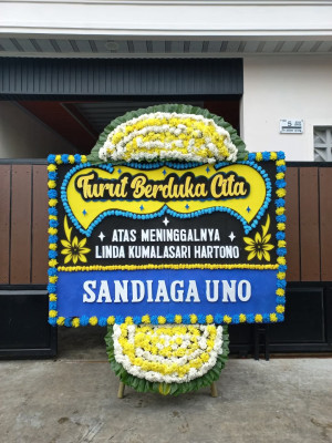 Papan Bunga Duka di Wonti